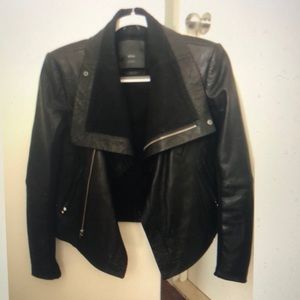 Veda women’s leather jacket. Size Small